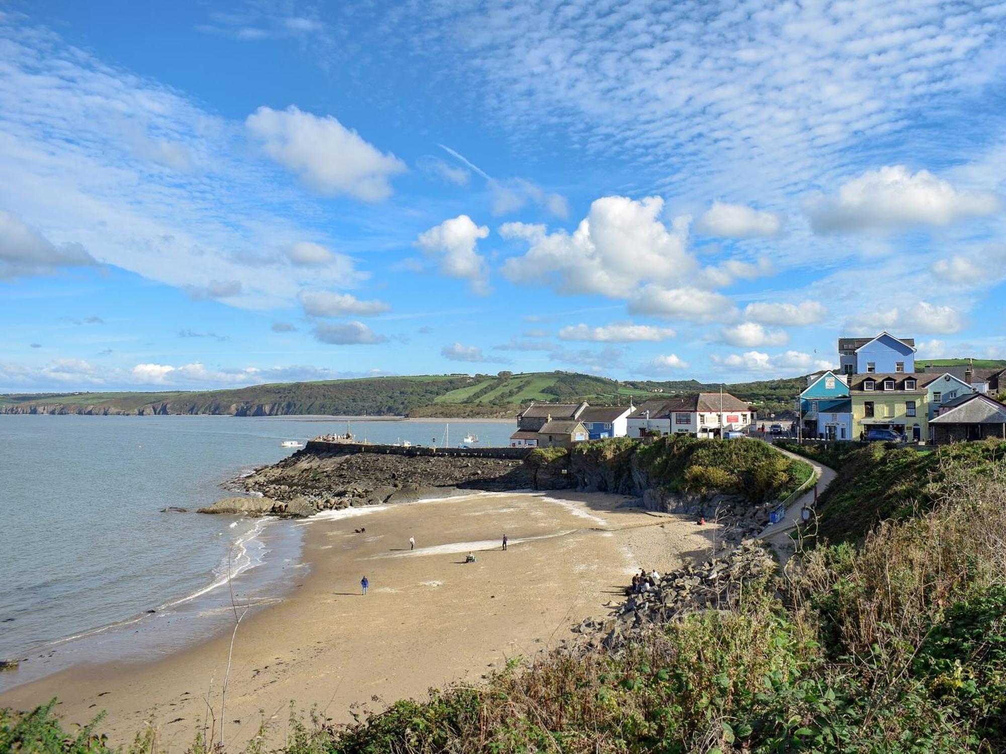 Seadrift Villa New Quay  Exterior photo